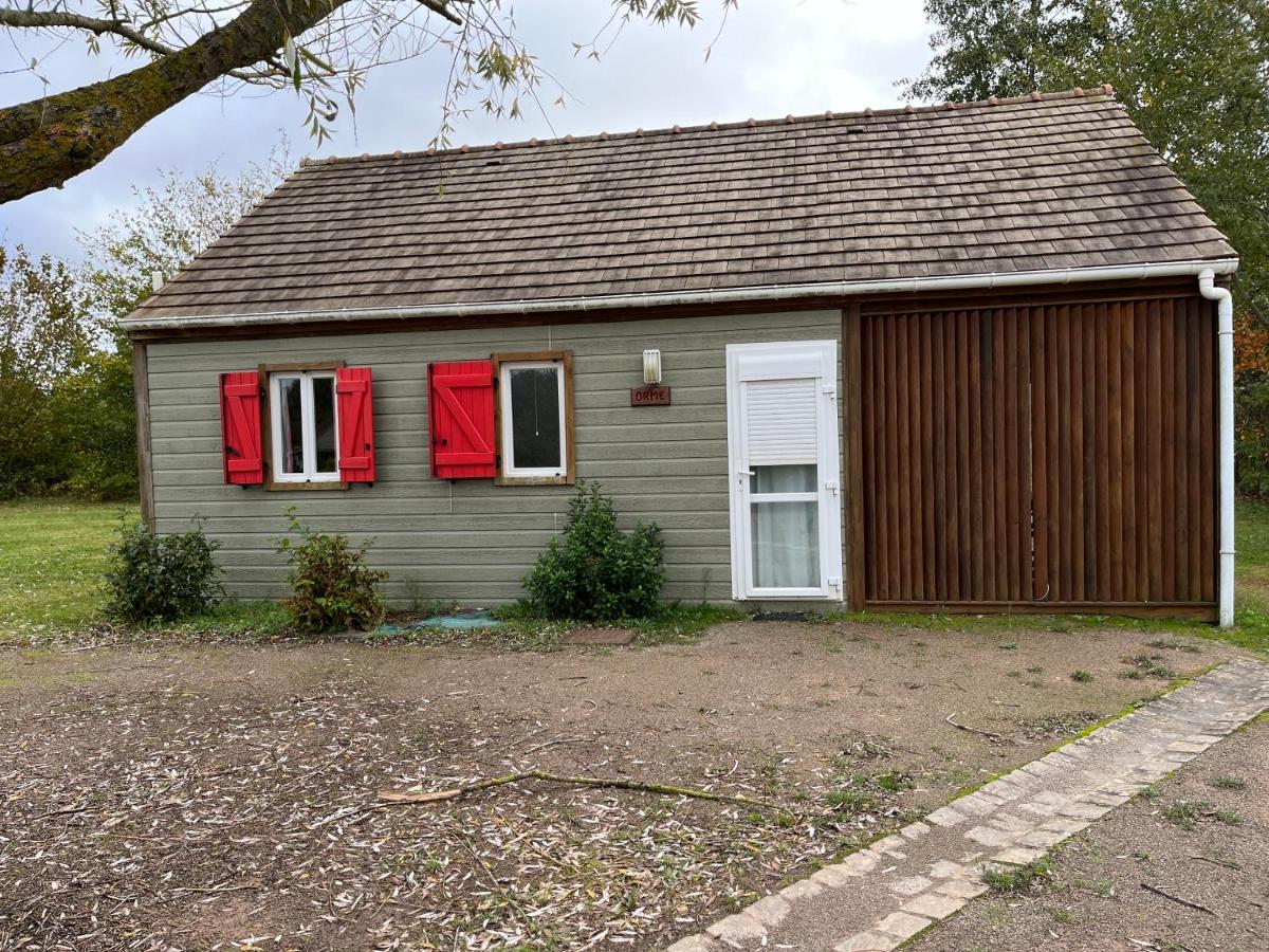Les Maisonnettes Du Lac - Base De Loisirs Lavare Buitenkant foto